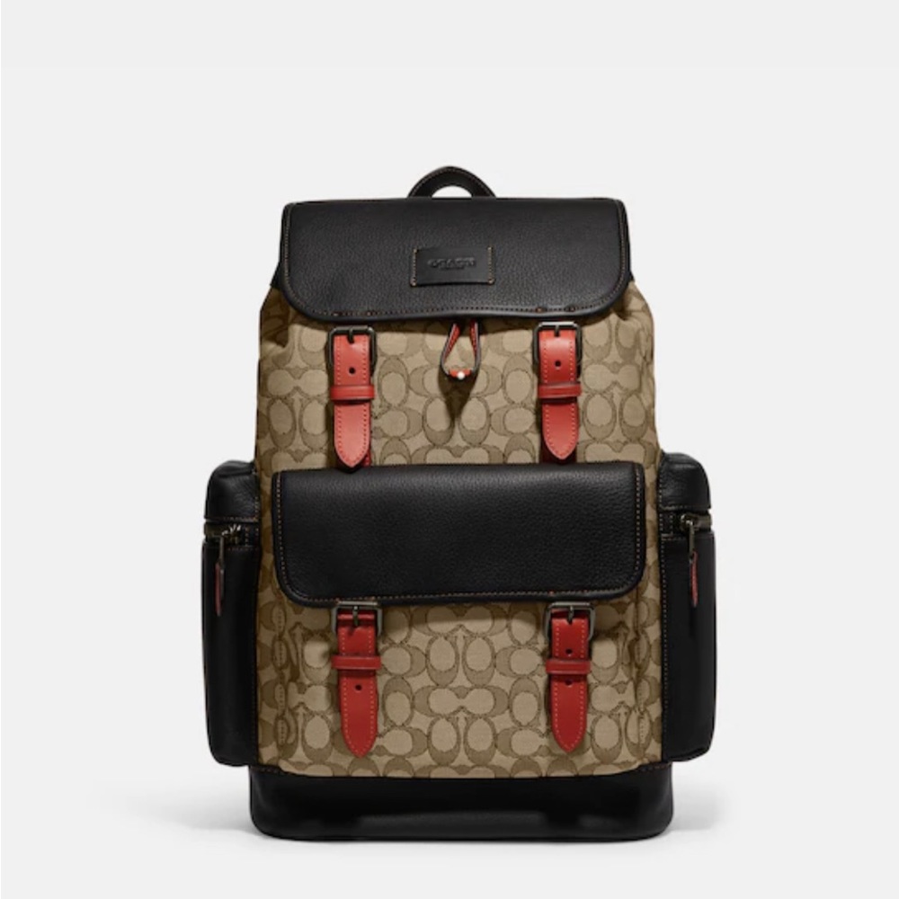 Authentic Coach Khaki Sprint backpack. I only used 1 time. No marks or scratches